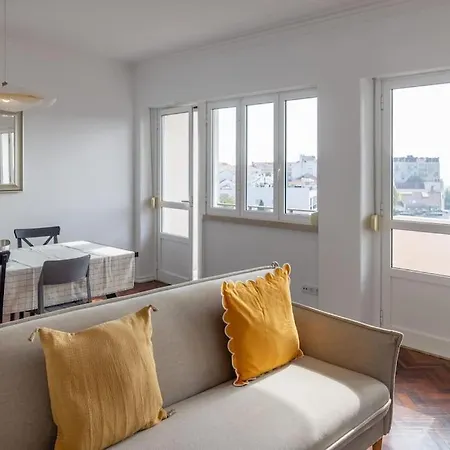 شقة Casa Do Largo-vista Sobre *