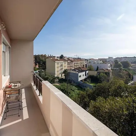 Casa Do Largo-vista Sobre Lissabon