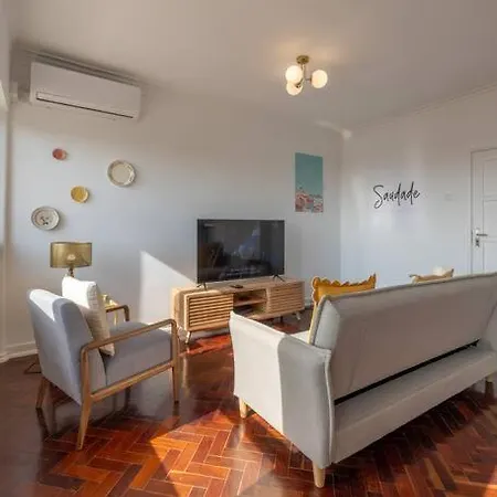 Апартаменты Casa Do Largo-vista Sobre Лиссабон